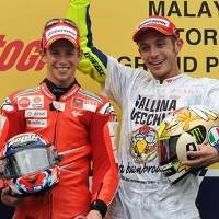 Kejar Rossi atau Jaga Stoner, Ducati?