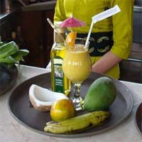 Nikmati Minuman Awet Muda, Fresh and Young Juice