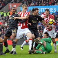 Huth Batalkan Kemenangan Liverpool