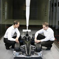 Sudah Delapan Tim Umumkan Peluncuran Mobil