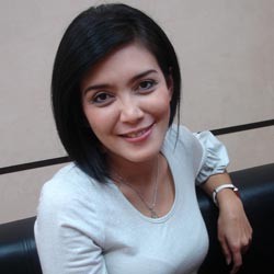 Rieke Diah Pitaloka Gatel Main Film