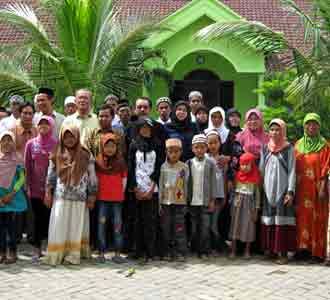 PEYATIM Kunjungi Anak Yatim