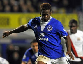 Dua Bola Mati Everton Tekuk City