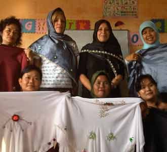 Pelajar Australia Ajarkan Menghias Jilbab