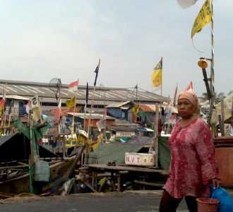 Ombak Tinggi, Nelayan Tak Melaut