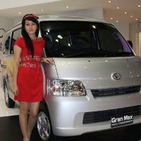 Daihatsu Poles Gran Max