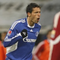 Schalke Kembali ke Dua Besar