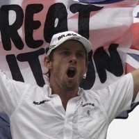 Button Tolak Jalan Pintas di Sirkuit