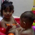 Gendish & Danish, 3 Tahun & 2 Tahun; Perempuan; f