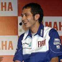 Baru Pulih, Rossi Tetap Ikut Tes Ferrari 