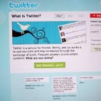 Pesan Twitter Berujung Larangan ke Bandara Seumur Hidup