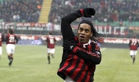 Maradona Tunggu Dinho di Afsel