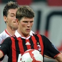 Huntelaar Ingin Pergi, tapi Tak Selamanya