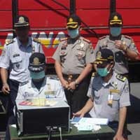 Tekan Pencemaran Udara, Polisi Lakukan Uji Emisi