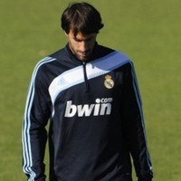 Spurs Dekati Nistelrooy, jika..