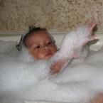 Binar Danno Upendra, 1,9 Tahun; Lelaki; m