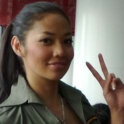 Merasa Mungil, Shanty Deg-degan Jadi Model Catwalk