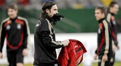 Loew Tutup Peluang Frings ke Afsel