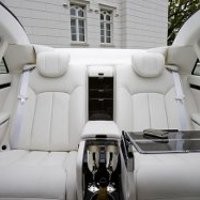 10 Mobil Berkabin Mewah