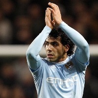 Giggs: Tevez Pemain Hebat