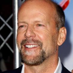 Bruce Willis Terganggu Situs Jejaring Sosial