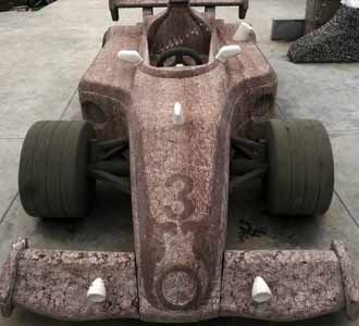 Mobil Balap Dari Batu