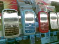 Harga Jauh Lebih Murah, Handphone China Banjiri Indonesia