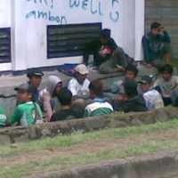 34 Truk Disiapkan untuk Antar Bonek ke Stasiun