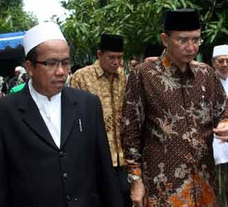 Menag Kunjungi Ponpes Al-Yasini