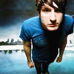 Lagu Fireflies Owl City, Nomor 1 di Inggris