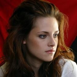 Akting Jadi Striptis, Kristen Stewart Sakiti Diri