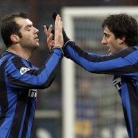 Inter Tundukkan Milan 2-0 