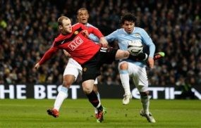 Neville Panaskan Situasi Lagi