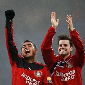 Leverkusen Kembali ke Puncak