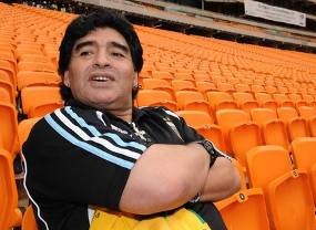 Maradona Mulai Seleksi Pemain