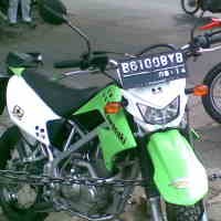 Menggeber Bisnis Motor Trail Seken