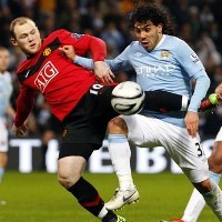 Rooney Angkat Bicara Soal Tevez