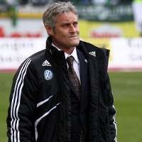 Wolfsburg Lepas Pelatih Veh