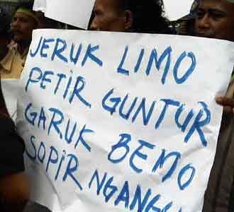 Sopir Bemo Demo Fauzi Bowo