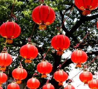 Merah Meriah Songsong Imlek