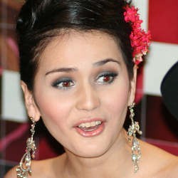 Senk Lotta Lega Tak Lagi Jadi Istri Fauzi Baadilah