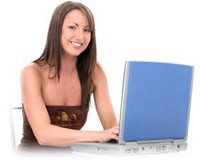 Wanita Tuding Teknisi PC Ngintip via Webcam