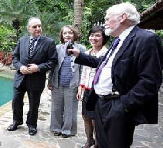 Dubes Inggris Tinjau Lippo Village