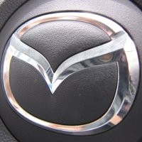 Mazda Siapkan Edisi Spesial Mazda3 dan Biante 