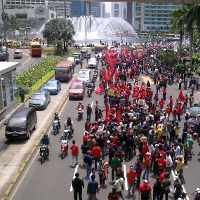 3 Ribu Demonstran Bergerak ke Istana