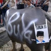 Polisi Larang Kerbau Ikut Demo di Bundaran HI