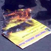 Usung Kasus Century, Pendemo Semarang Bakar NPWP