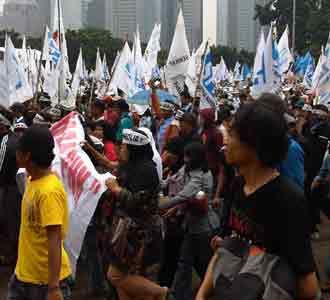 6.000 Buruh Bergerak ke Gedung DPR