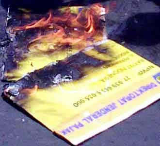 Protes Kasus Century, NPWP Dibakar