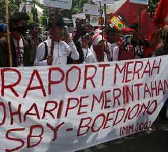 Rapor Merah 100 Hari Pemerintahan SBY